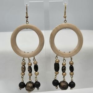 ✨2/$10✨ Natural Wood & Gold Chain Drop Hoop Black Gold Speckled Beads Earrings